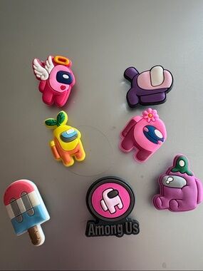 🆕Among Us Character Jibbitz Shoe Charms - 7 charms